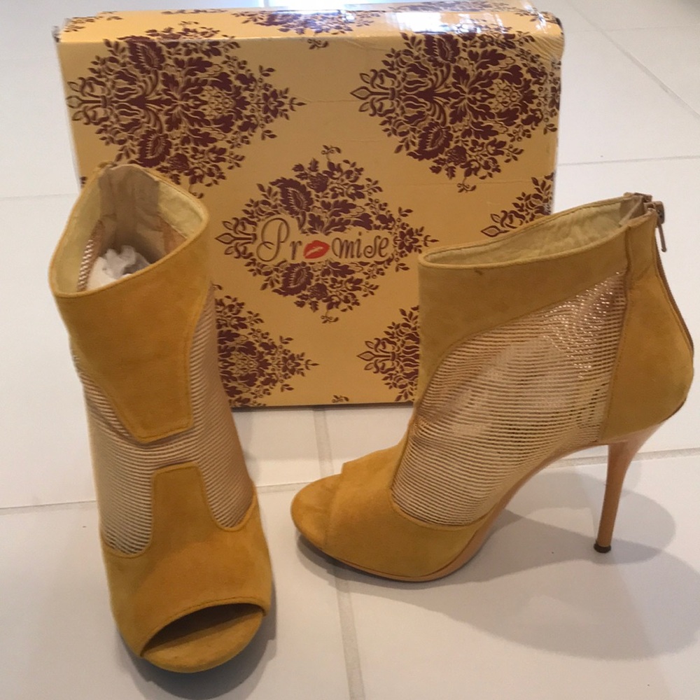 Promise high heel peep toe bootie. Size 6